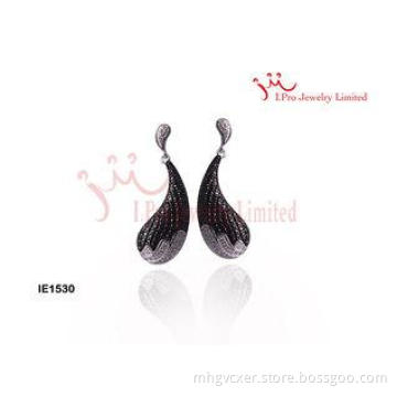 Mini Black and White Cubic Zircon Tear dropped Silver CZ Ea